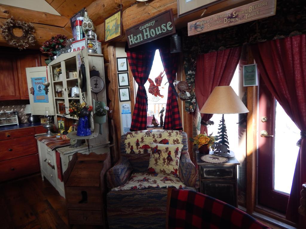 Idle Spurs Log Cabin Bed & Breakfast Black Diamond Eksteriør bilde