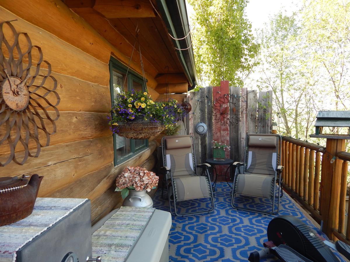 Idle Spurs Log Cabin Bed & Breakfast Black Diamond Eksteriør bilde
